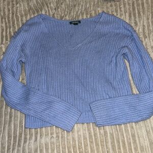 Cropped long sleeve top